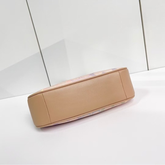 Rare Coach Teri Rainbow Shoulder Bag - Perfect Spring/Summer Bag - Picture 3 of 4